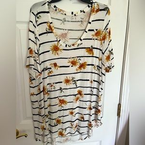 Maurice’s 24/7 Sunflower Tee in 1X